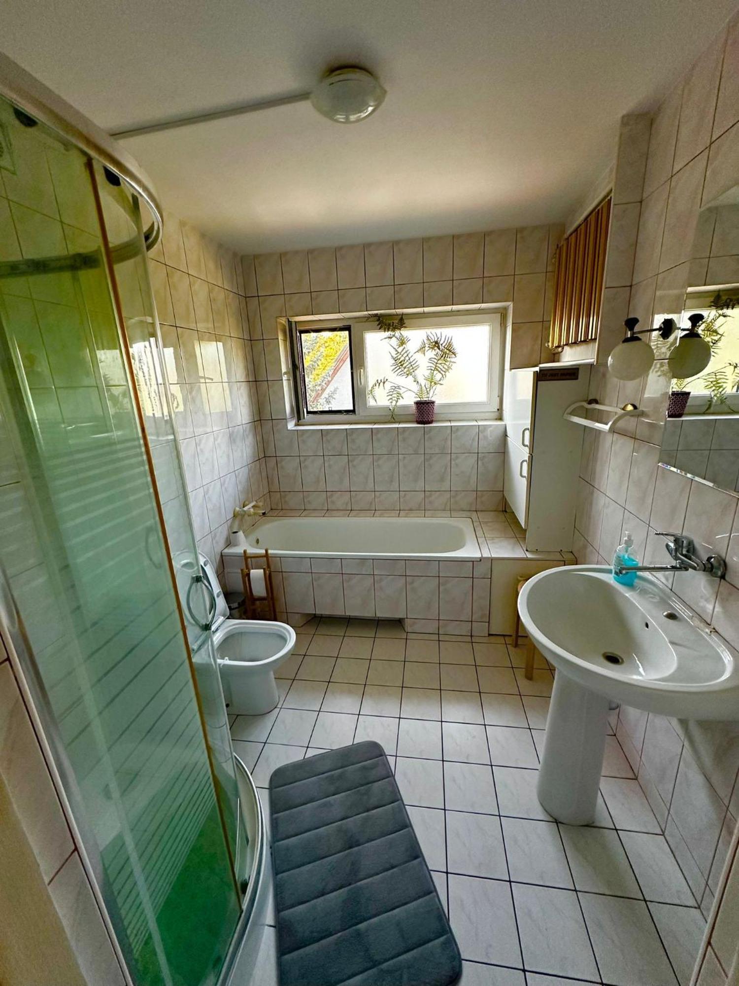 Hostel Tolek Warsaw Exterior photo